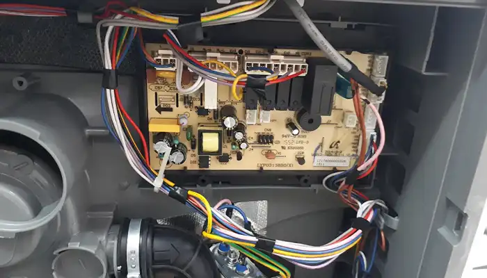 تعمیر برد فرمان ماشین ظرفشویی مشهد